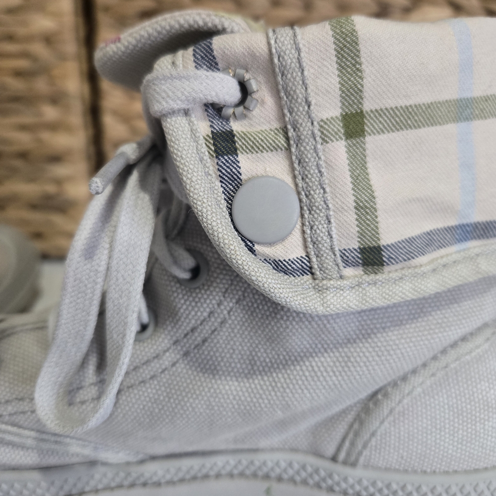 Palladium Gray Combat Boots with Plaid Lining - Picture 6 of 9